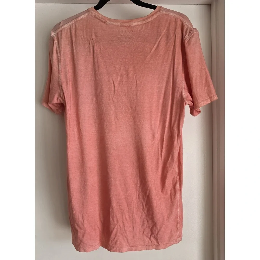 Guess Men's Pink Tee - Premium Peruvian Cotton - Size S - Slim Fit - Picture 2 of 4